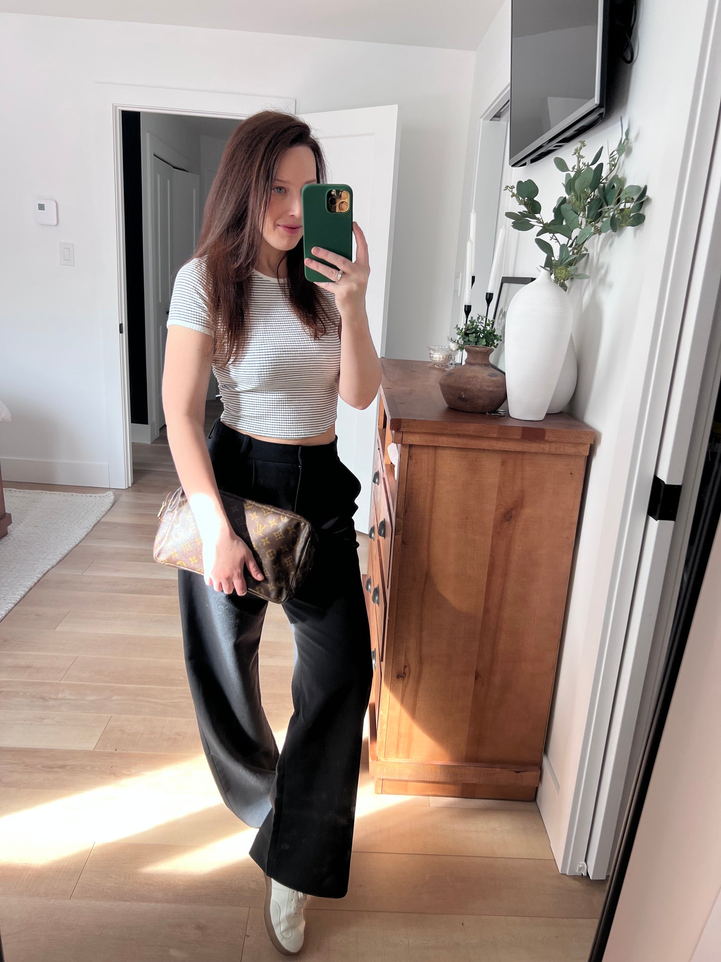 Louis Vuitton Trousse Toilette 28