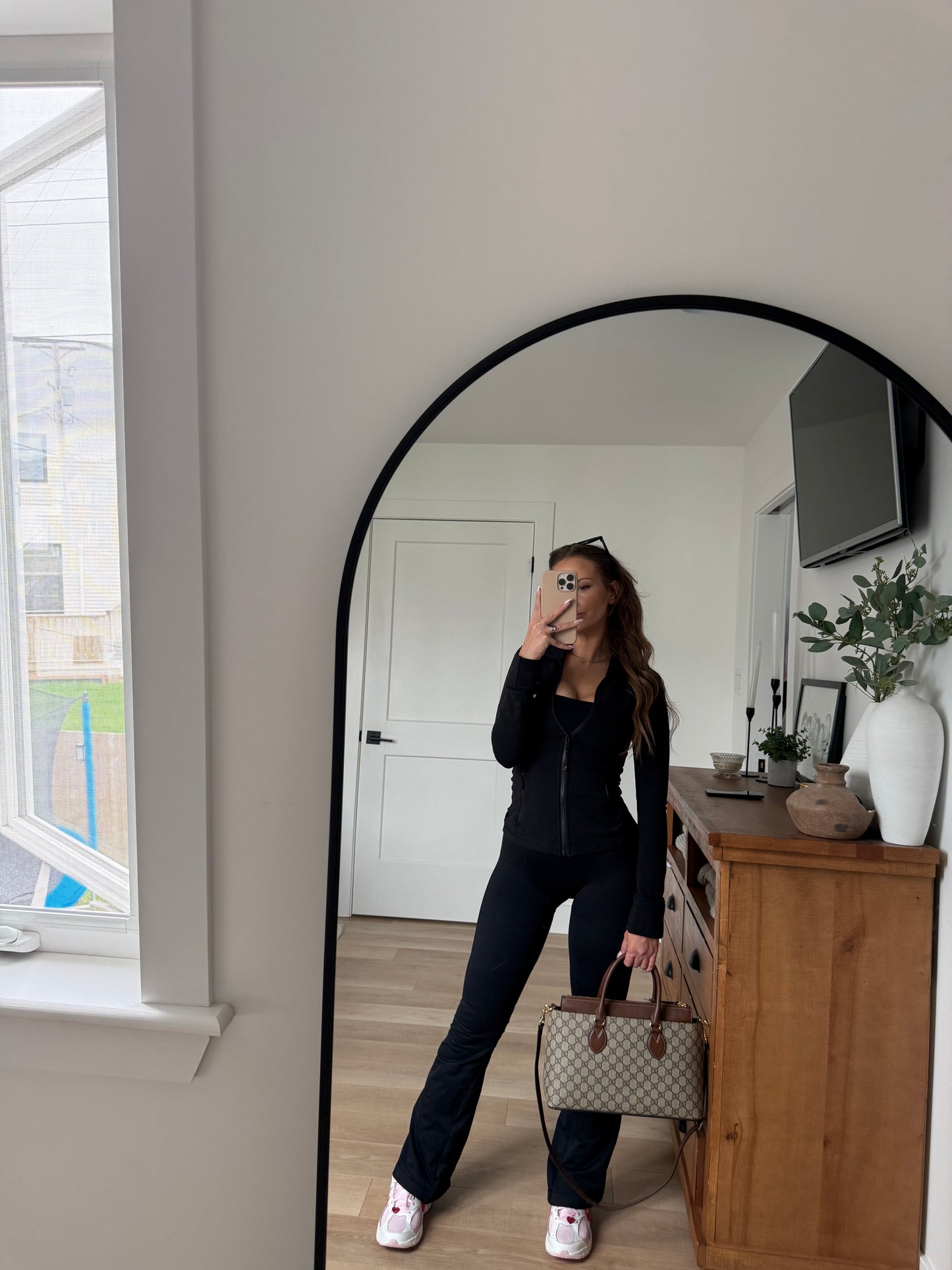 Gucci GG Supreme Zip Top Tote