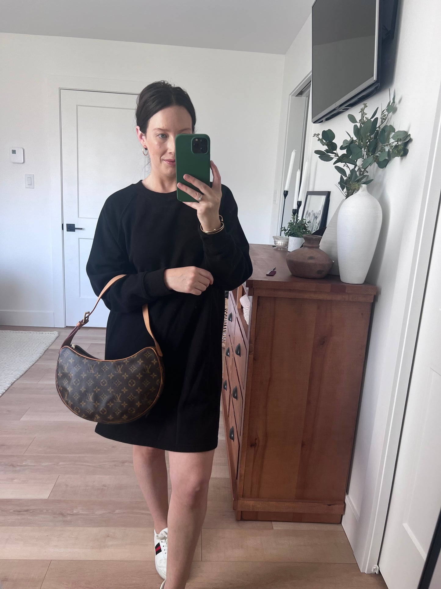 Louis Vuitton Croissant MM
