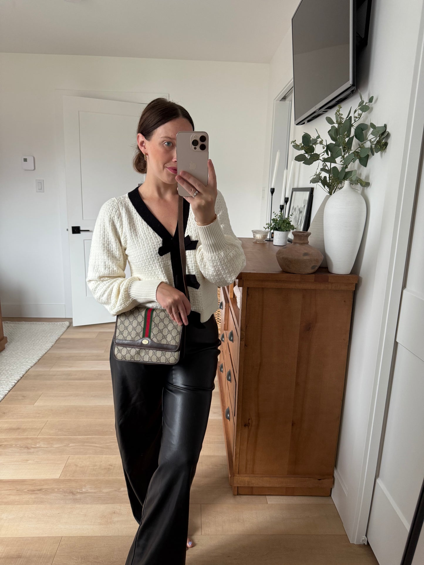 Gucci Sherry Line Shoulder Bag