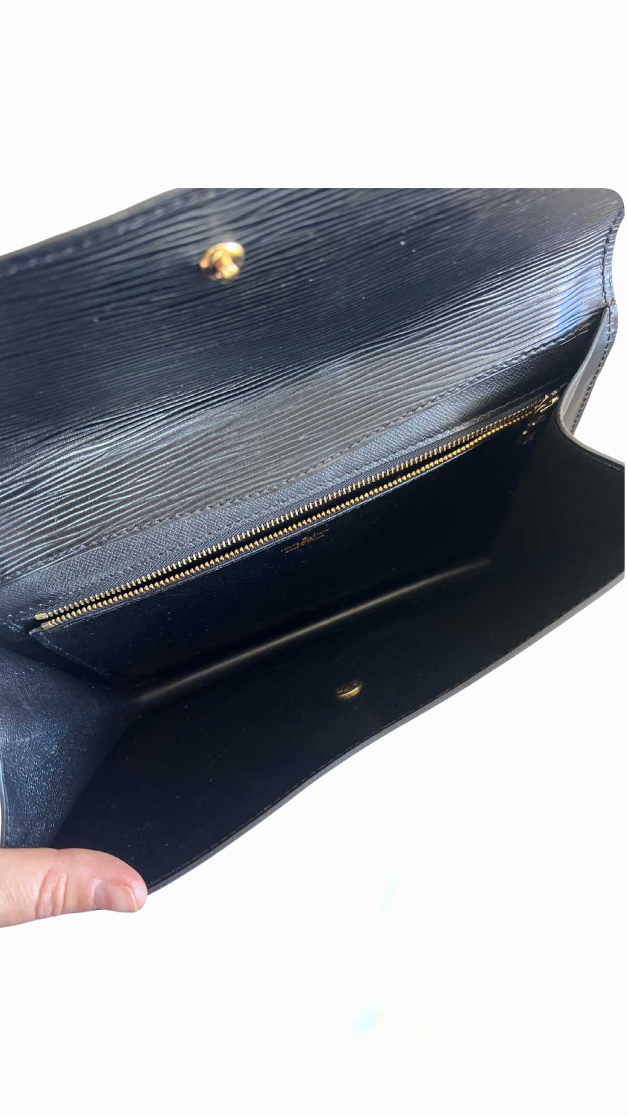 Louis Vuitton Epi Leather Montaigne Clutch