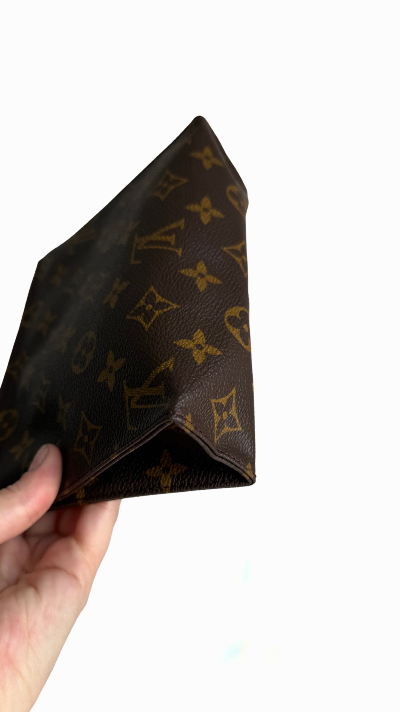 Louis Vuitton Poche Toilette 19 Pouch