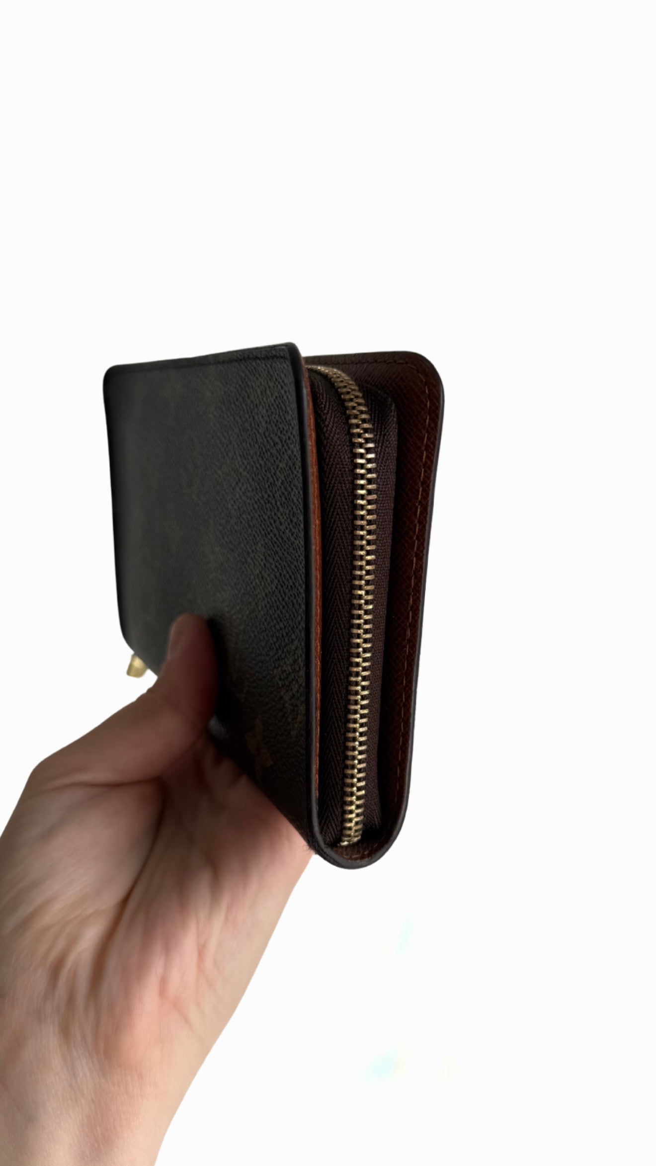 Louis Vuitton Zippy Wallet