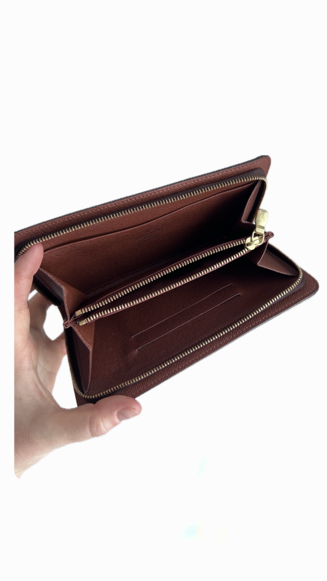 Louis Vuitton Zippy Wallet