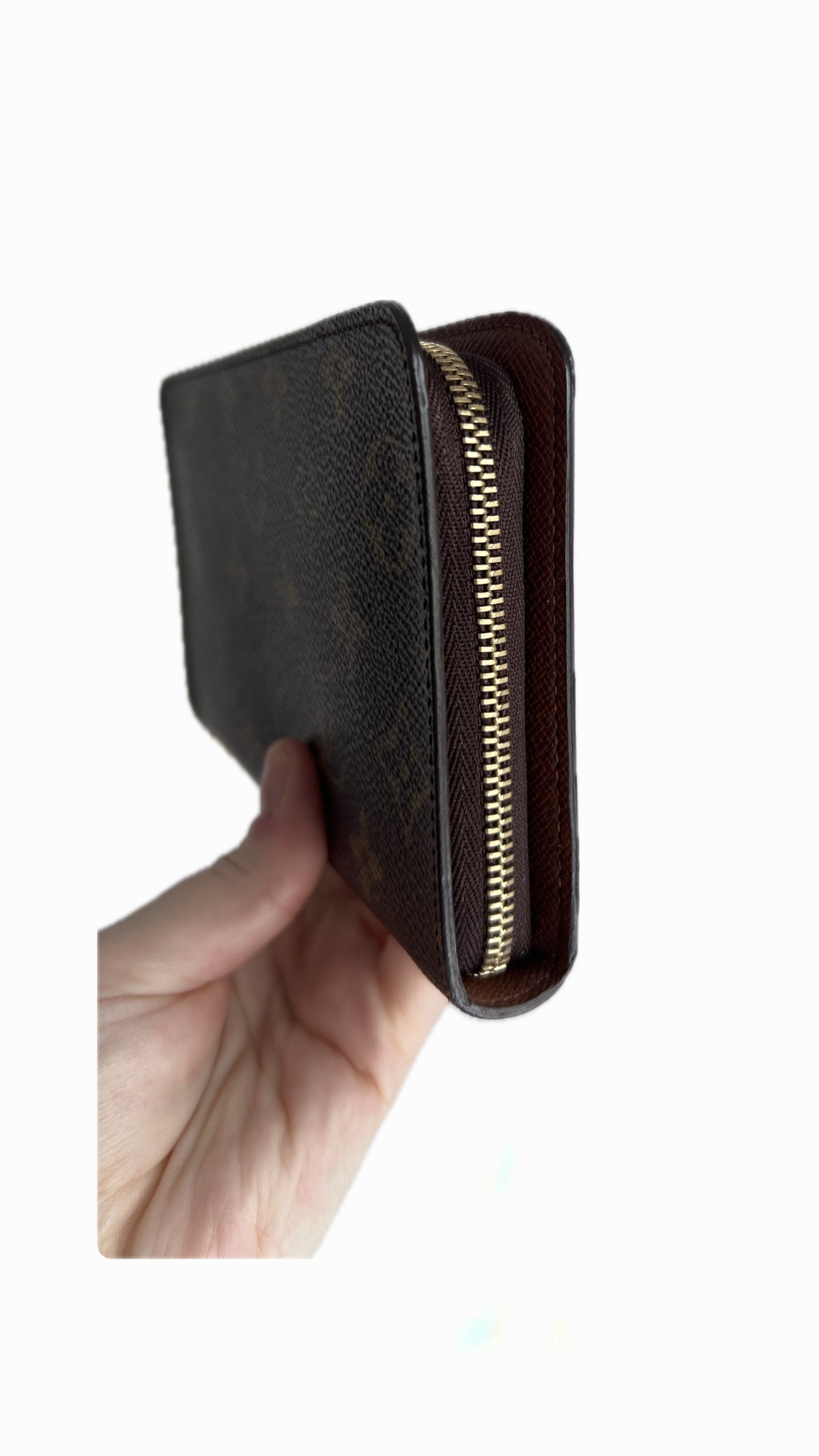 Louis Vuitton Zippy Wallet