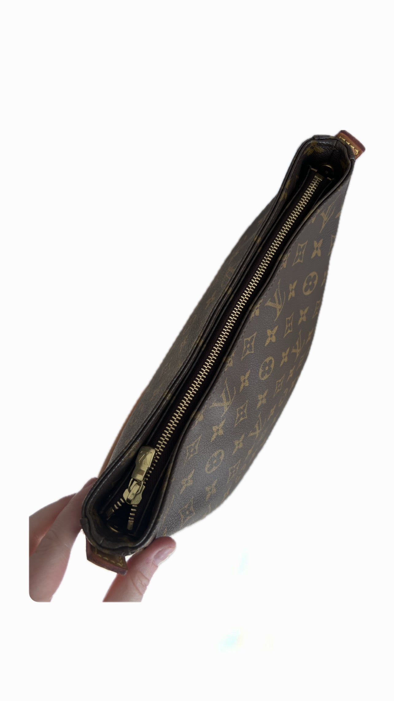 Louis Vuitton Looping GM