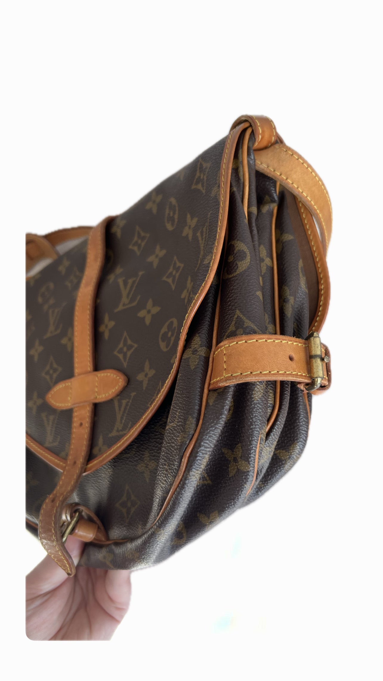 Louis Vuitton Saumur 30