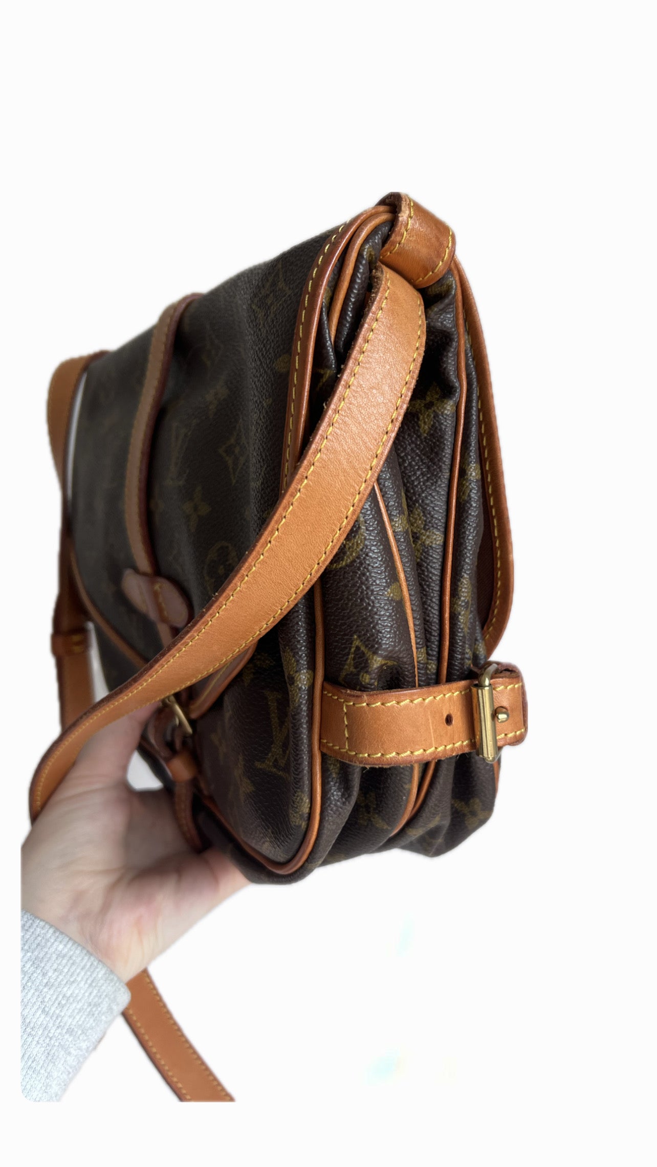 Louis Vuitton Saumur 30