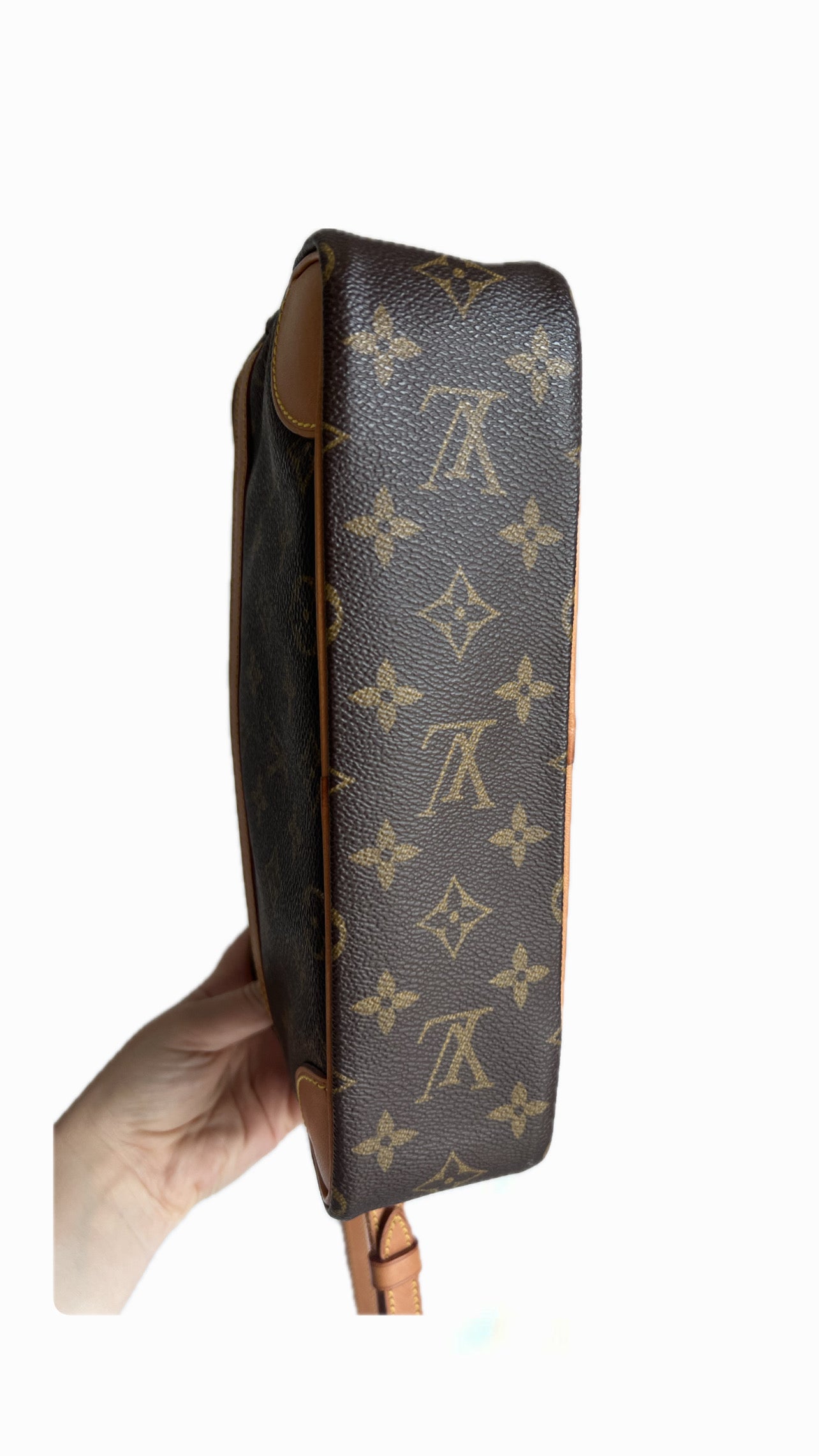 Louis Vuitton Trocadero 27