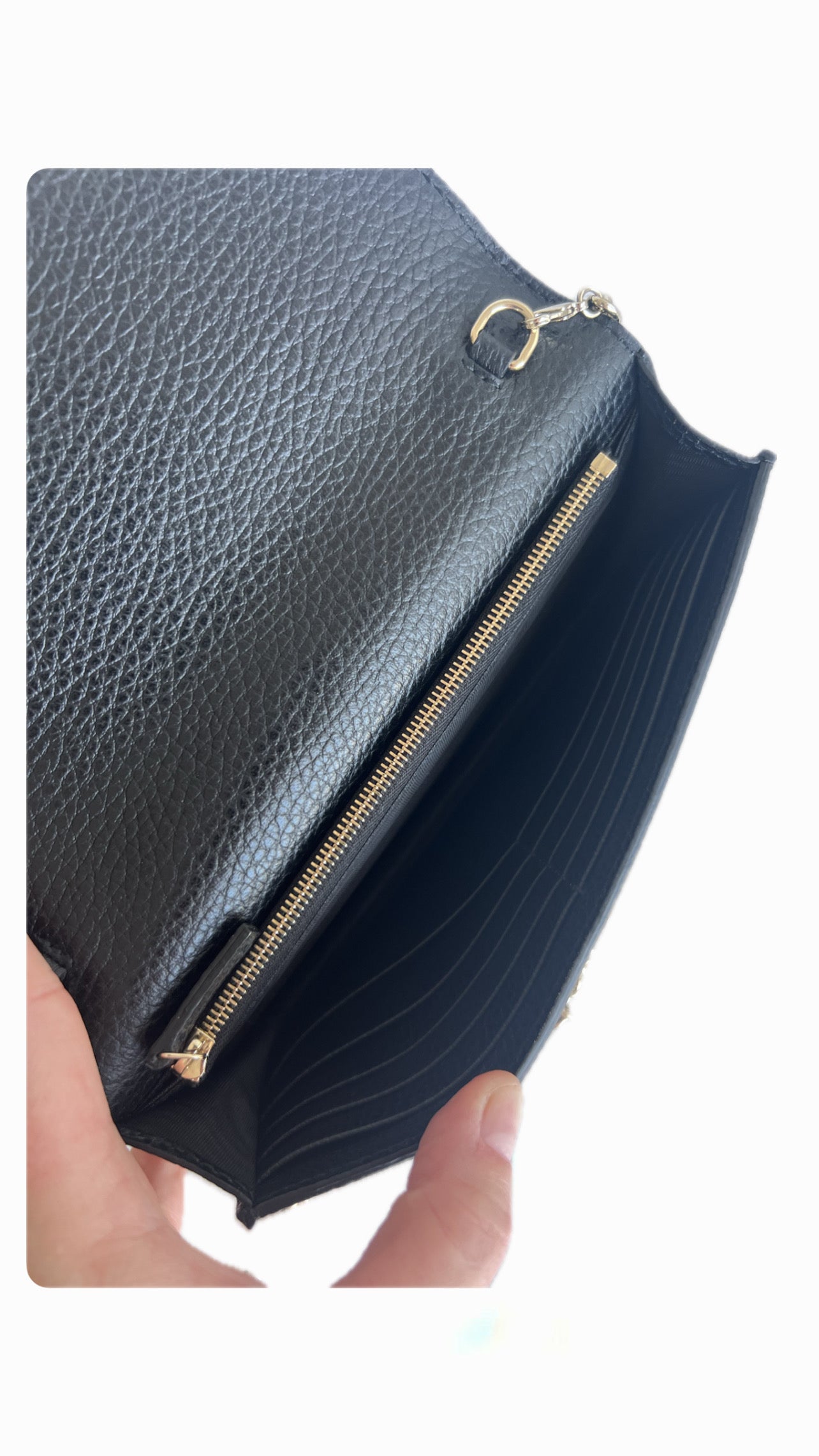 Gucci Wallet on Chain