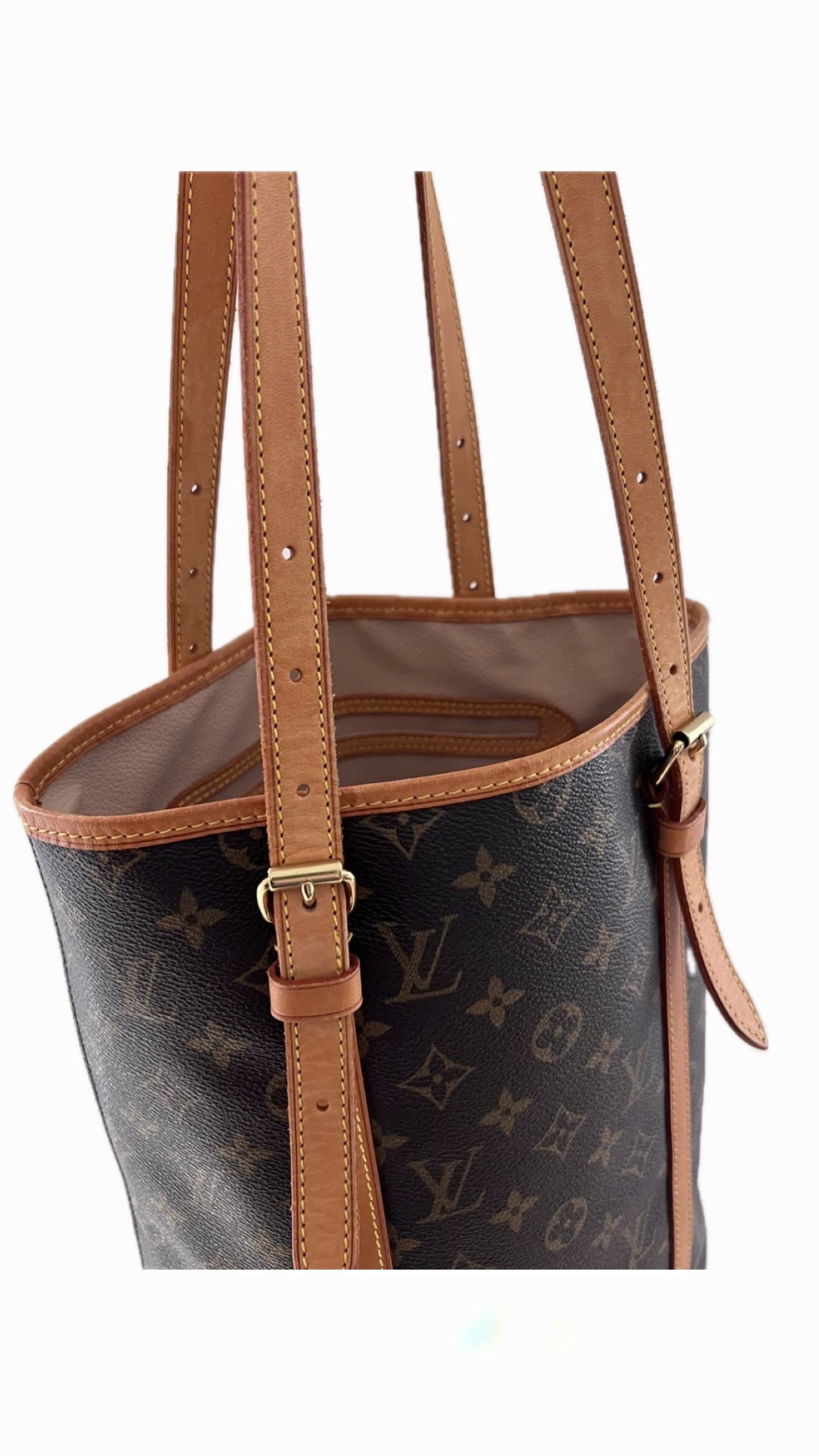 Louis Vuitton Bucket GM