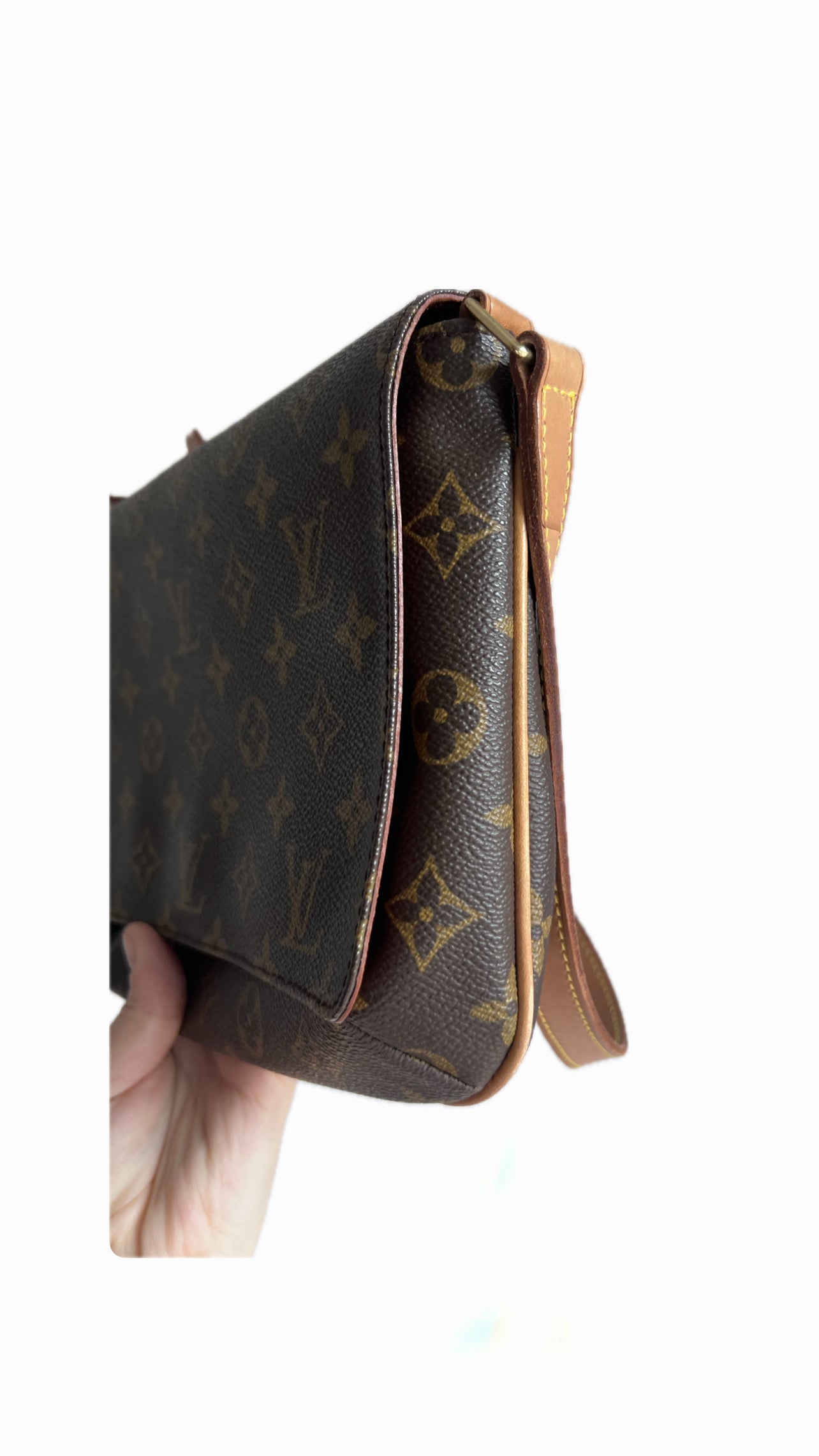 Louis Vuitton Musette Tango Short Strap