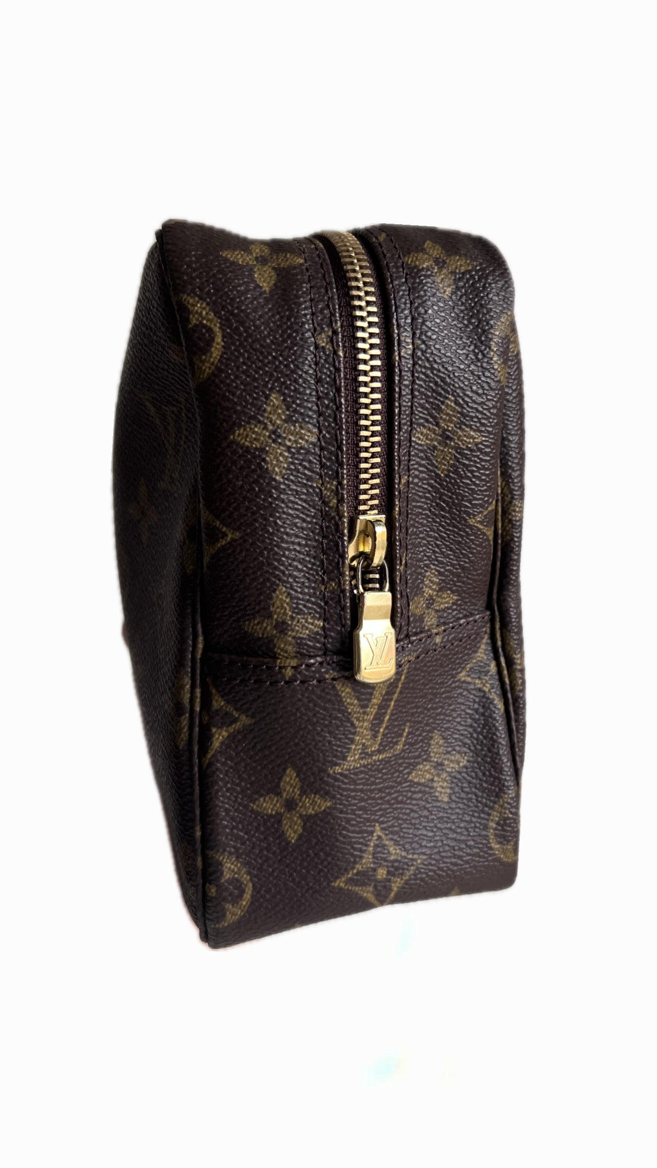 Louis Vuitton Trousse Toilette 28