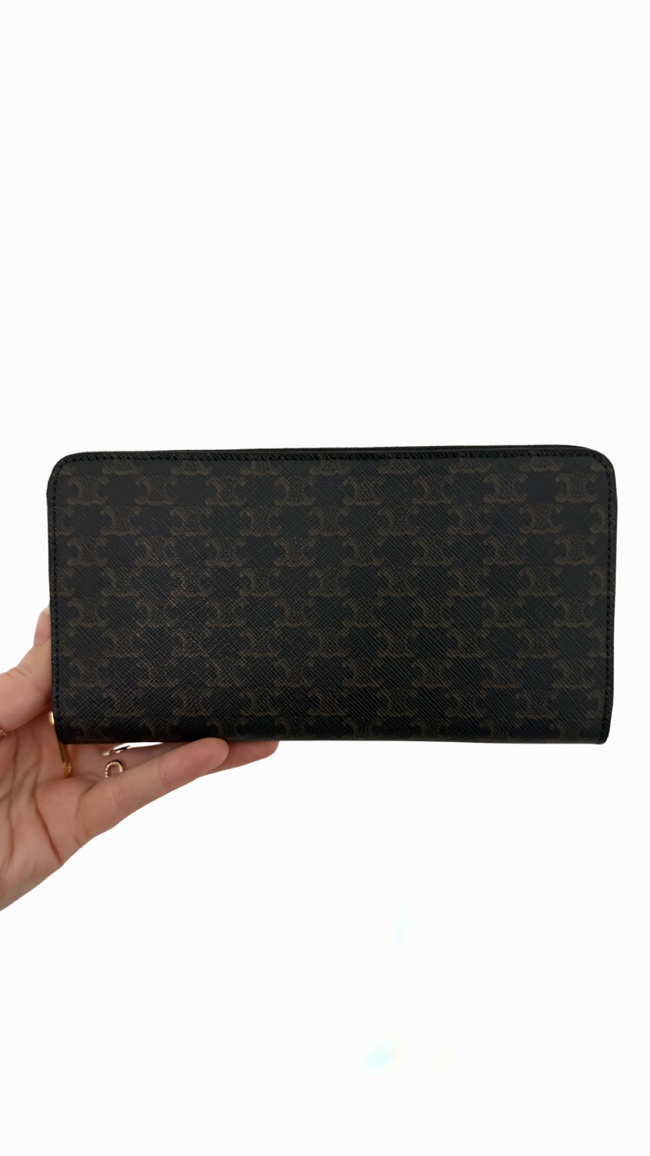 Celine Large Zipped Wallet in Triomphe Canvas – Newfound Luxury