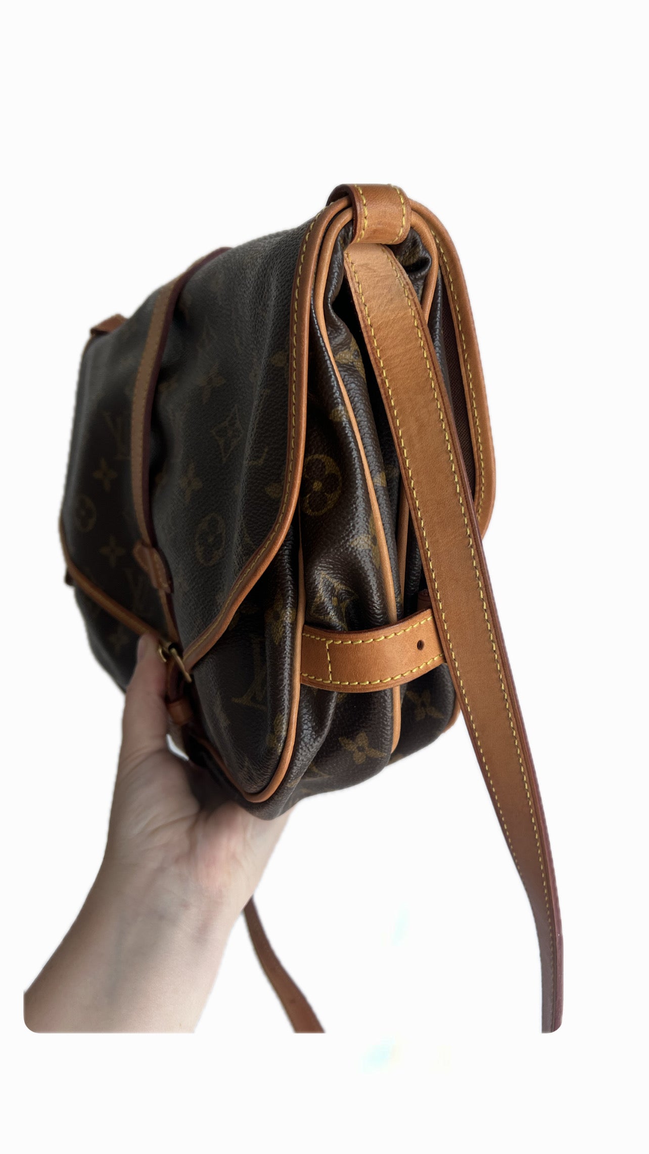 Louis Vuitton Saumur 30