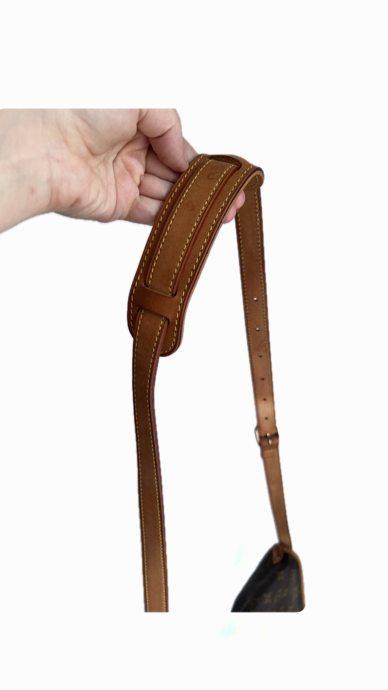 Louis Vuitton Saumur 30