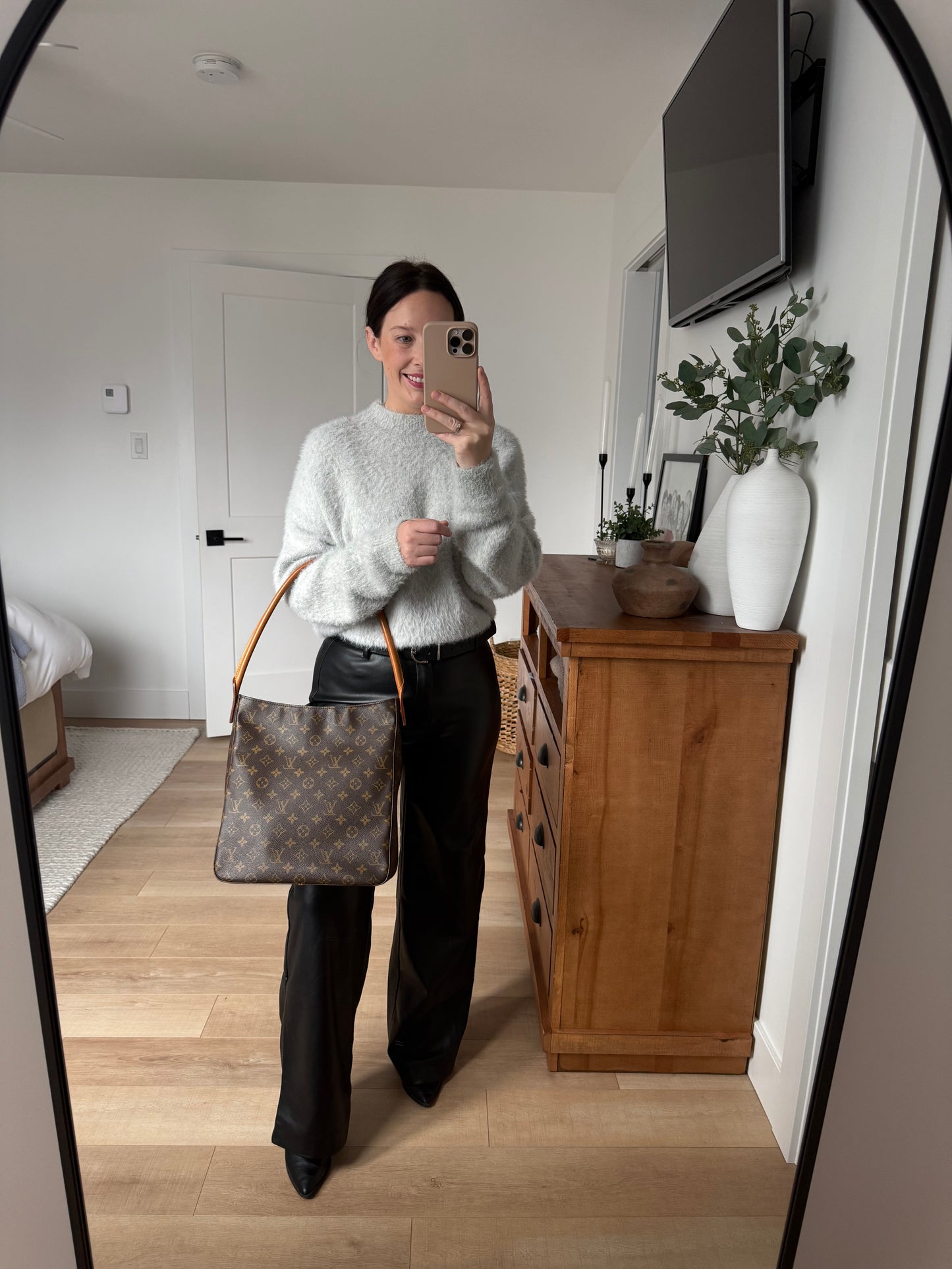 Louis Vuitton Looping GM