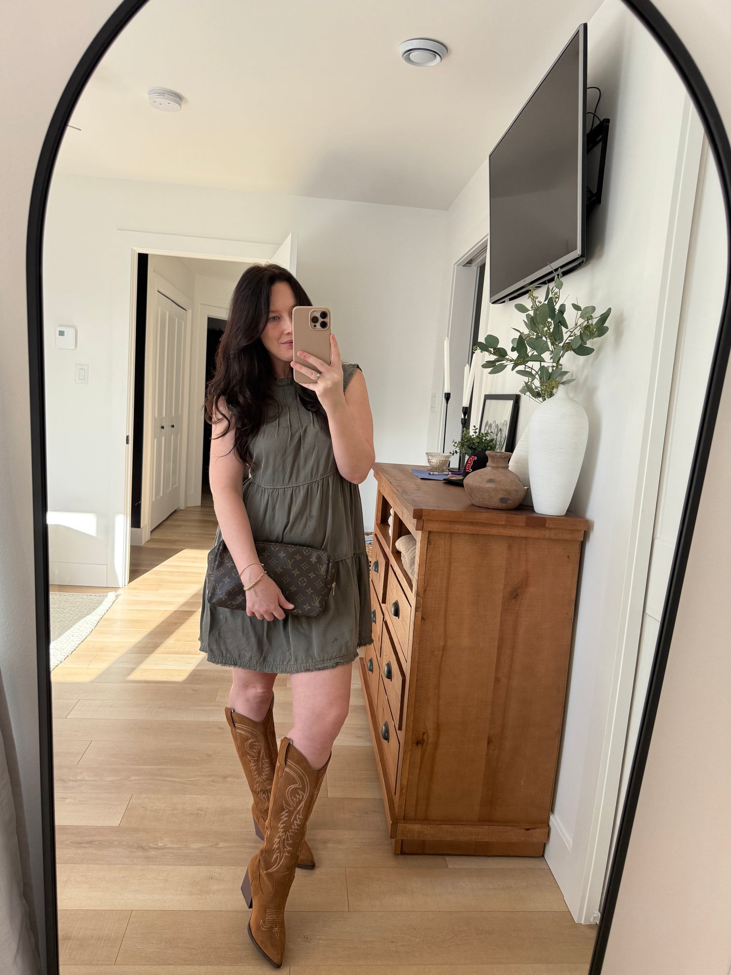 Louis Vuitton Trousse Toilette 28