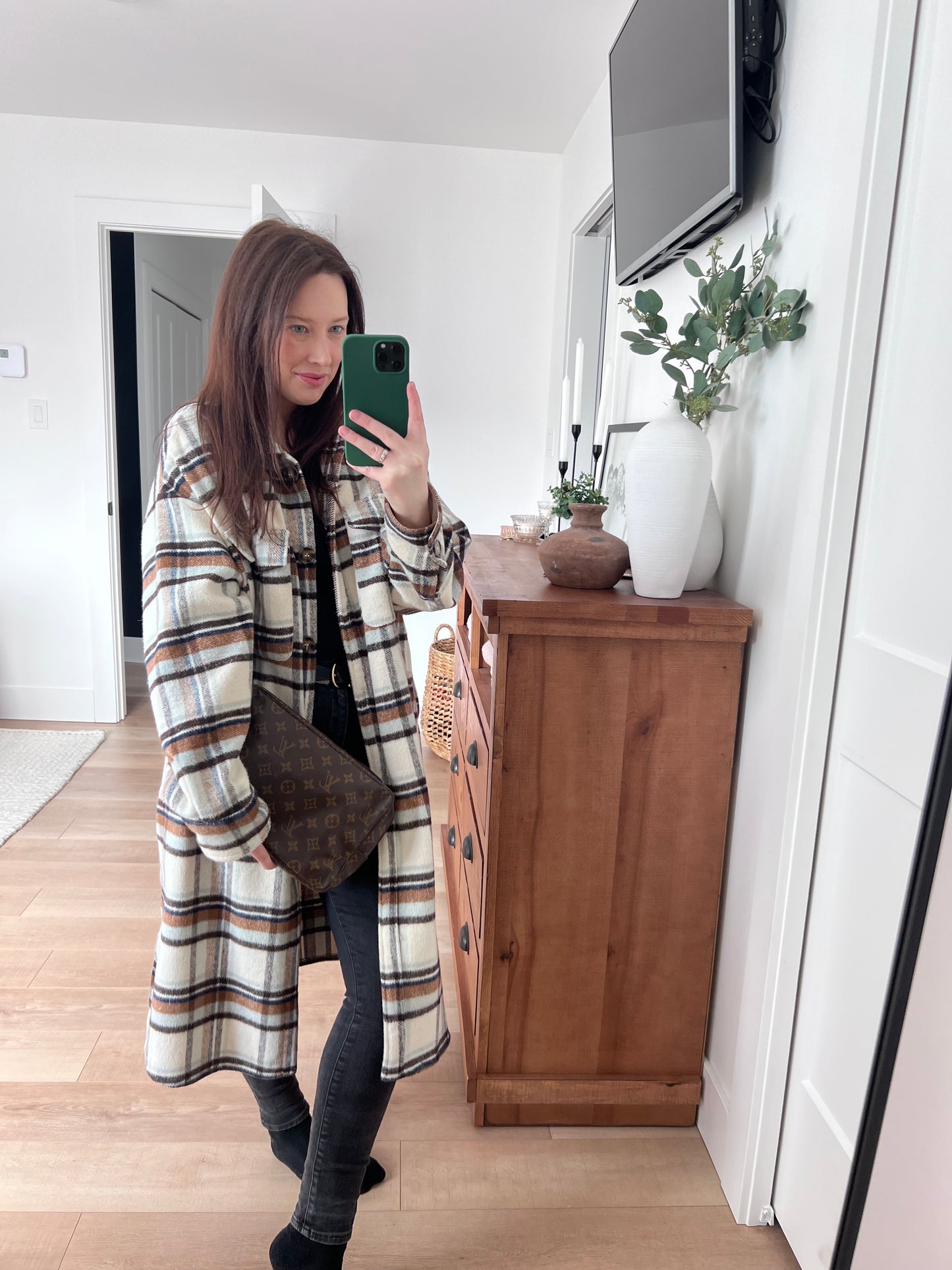 Louis Vuitton Trousse Toilette 28