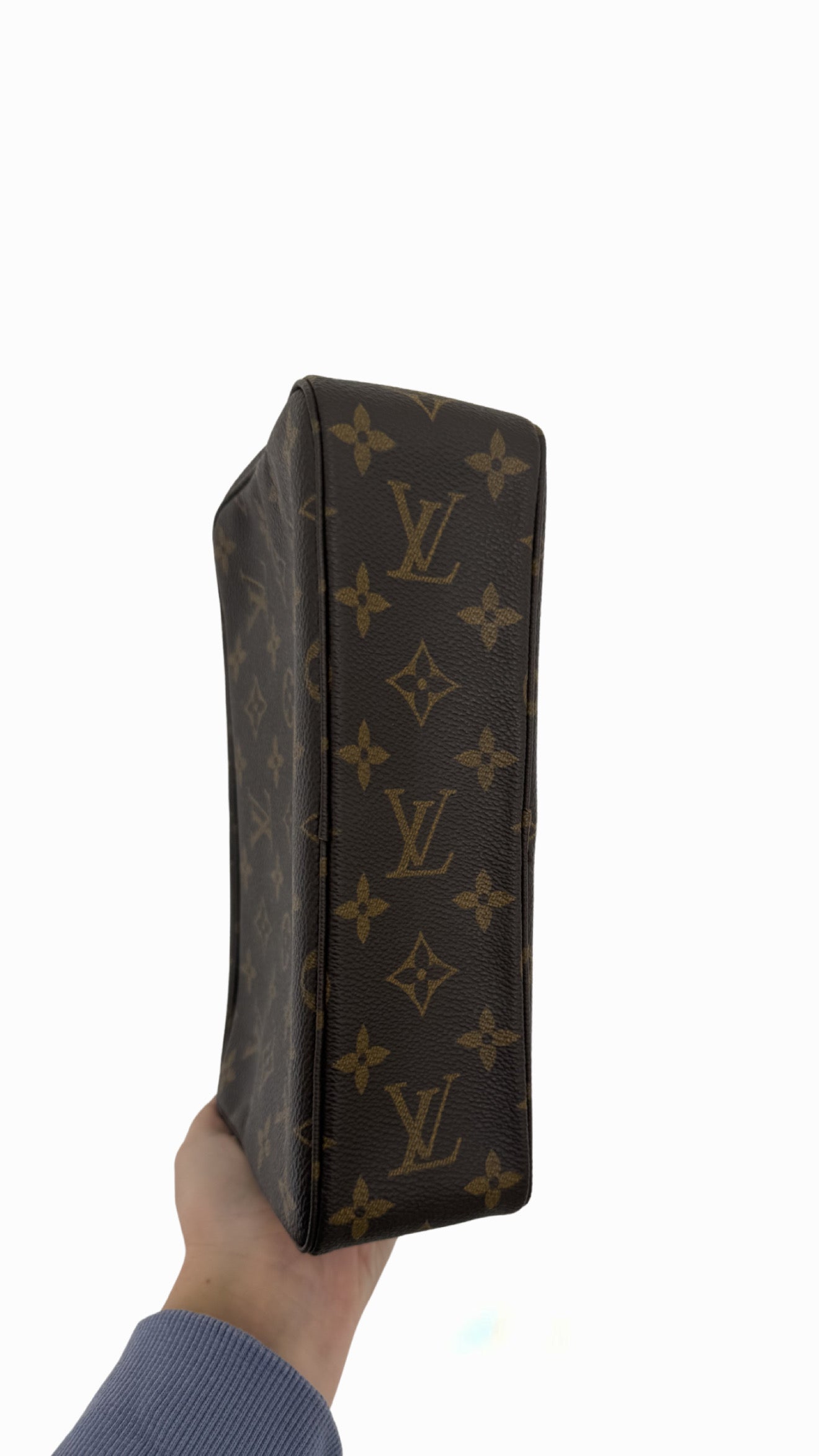 Louis Vuitton Trousse Toilette 23