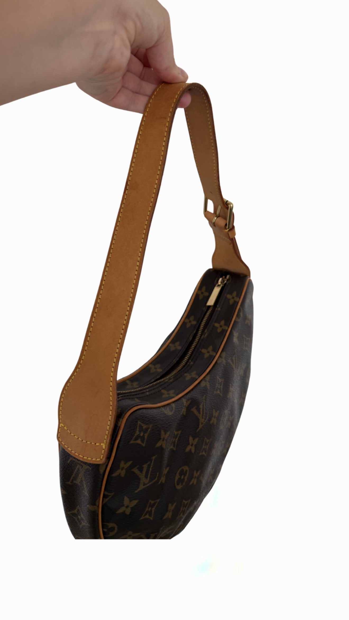 Louis Vuitton Croissant MM