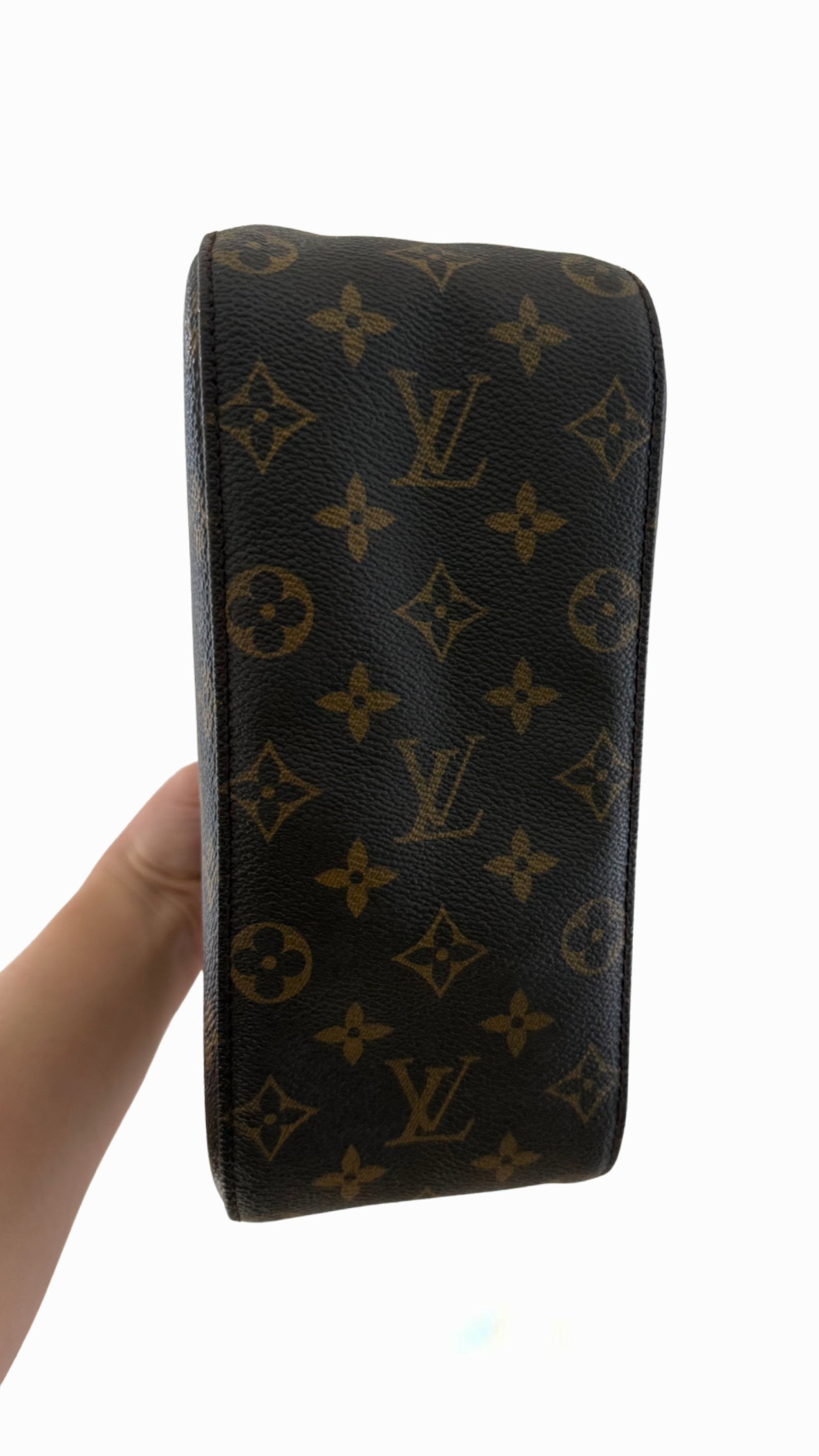 Louis Vuitton Looping MM