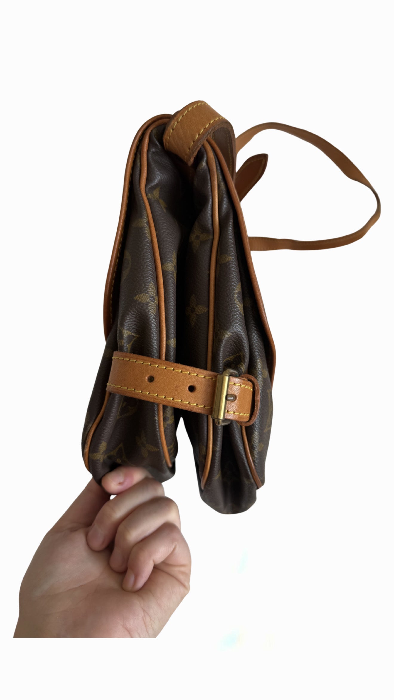 Louis Vuitton Saumur 30