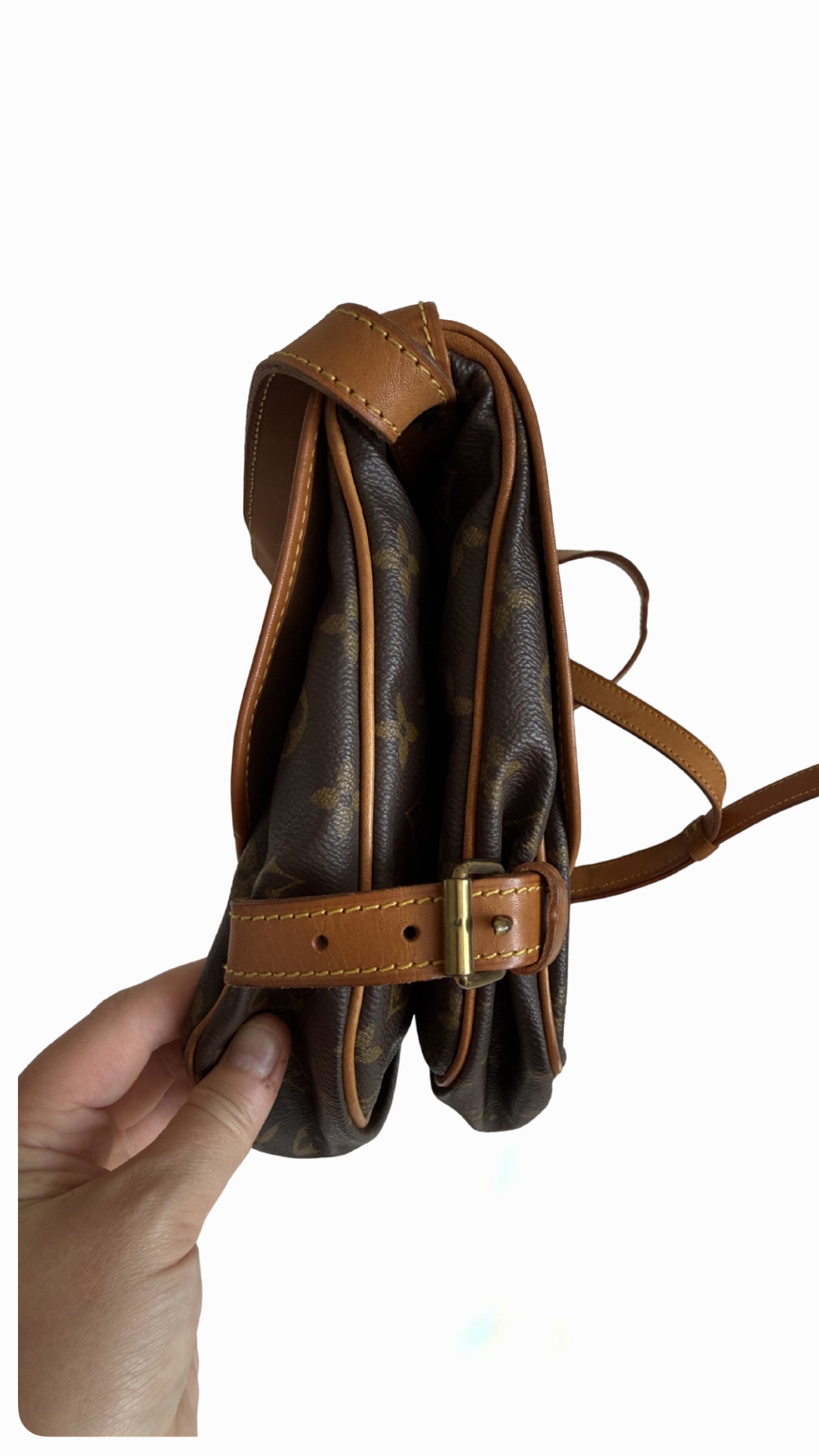 Louis Vuitton Saumur 30