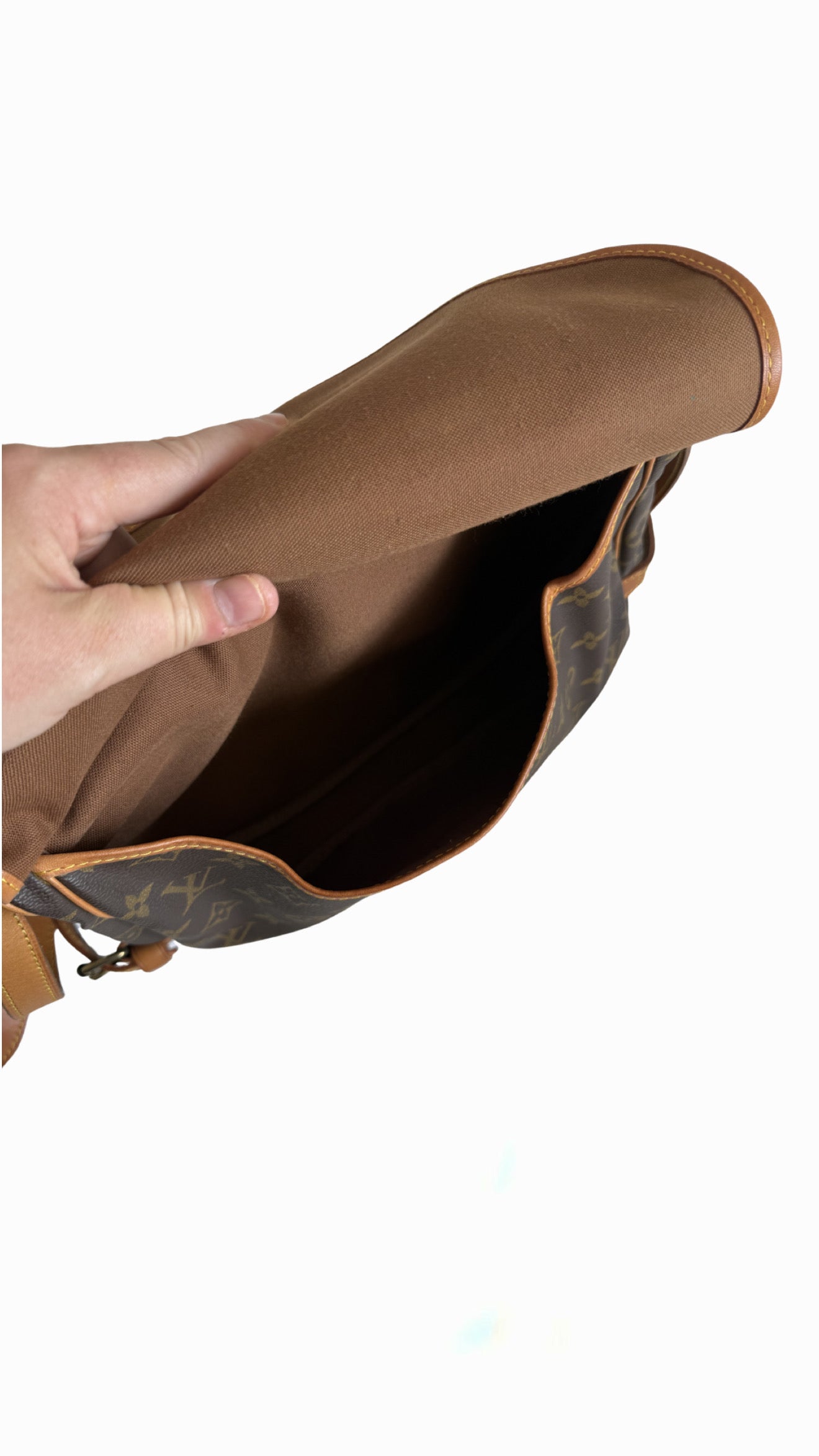 Louis Vuitton Saumur 30