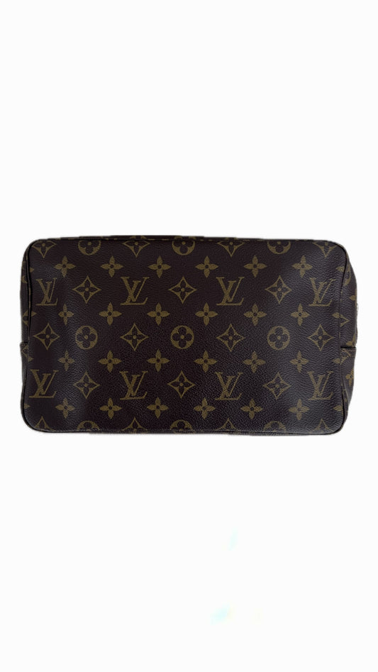 Louis Vuitton Trousse Toilette 28