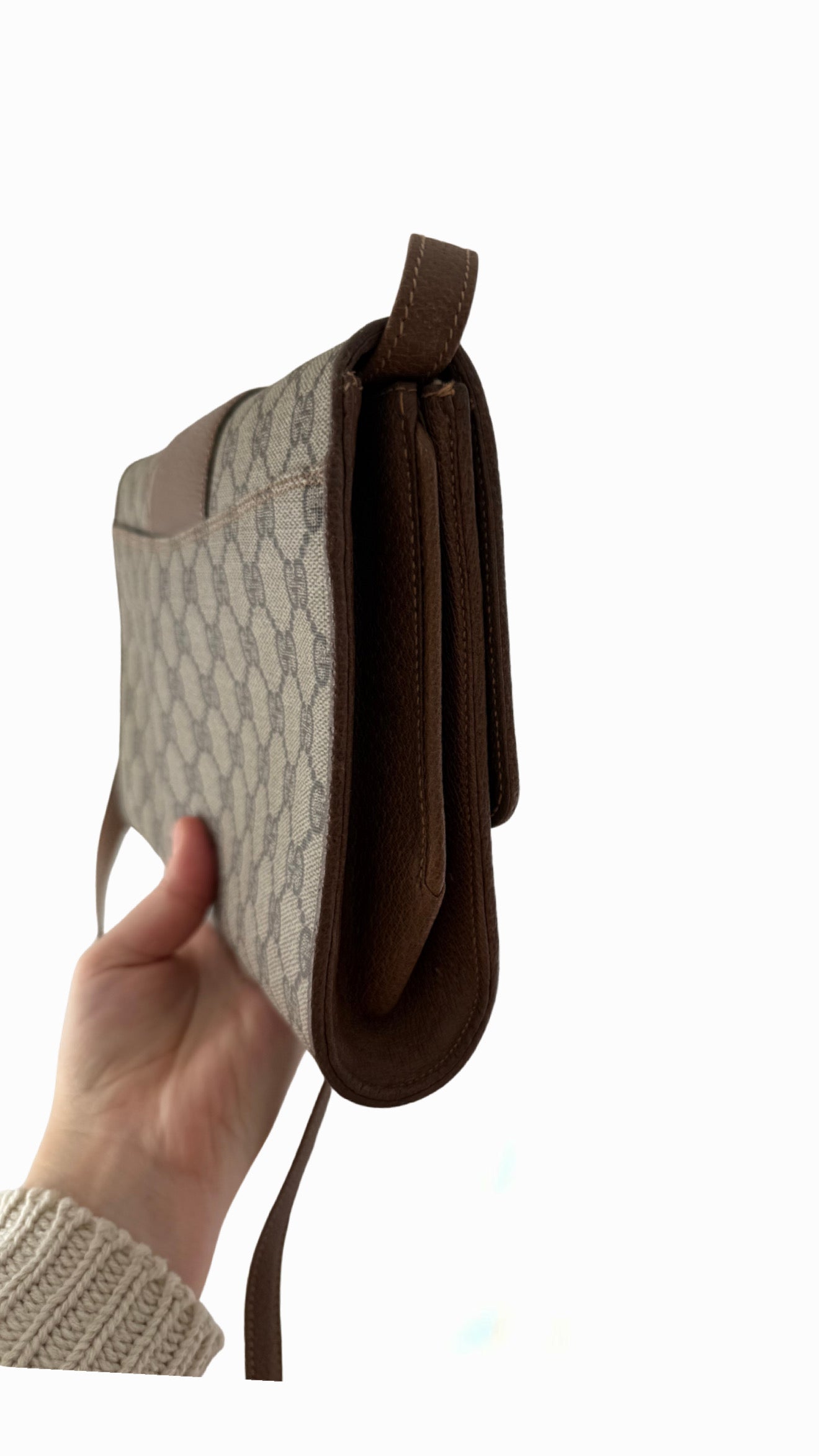 Gucci GG Supreme Vintage Bag