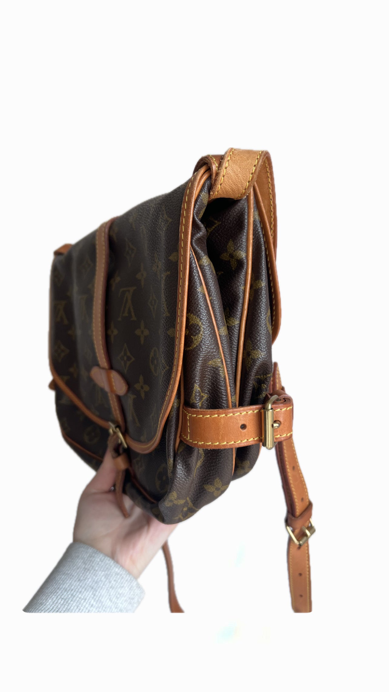 Louis Vuitton Saumur 30