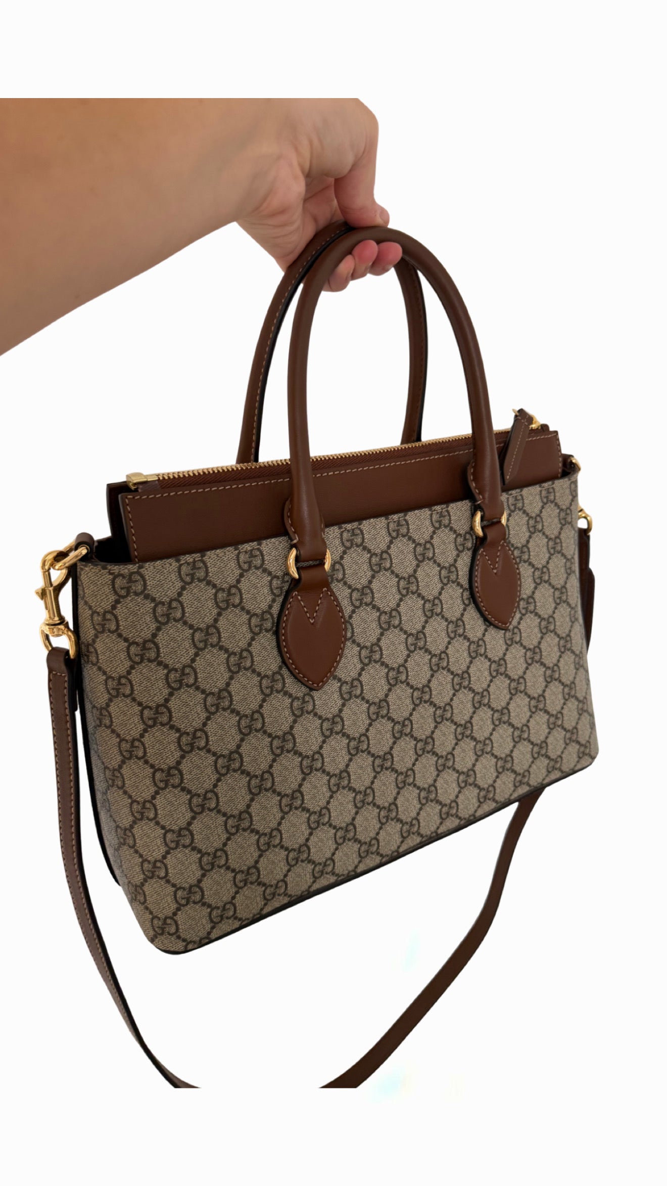 Gucci GG Supreme Zip Top Tote