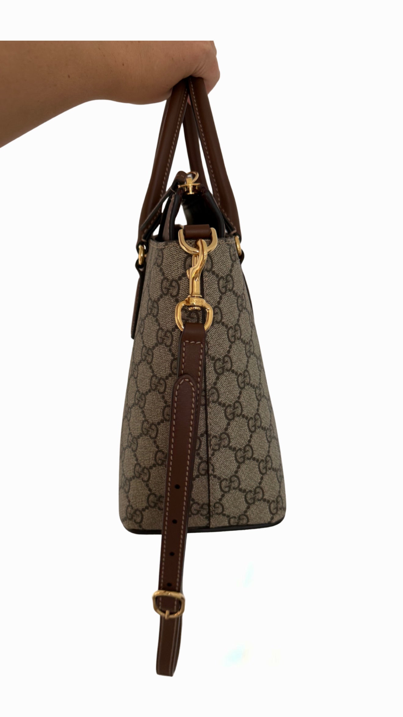 Gucci GG Supreme Zip Top Tote
