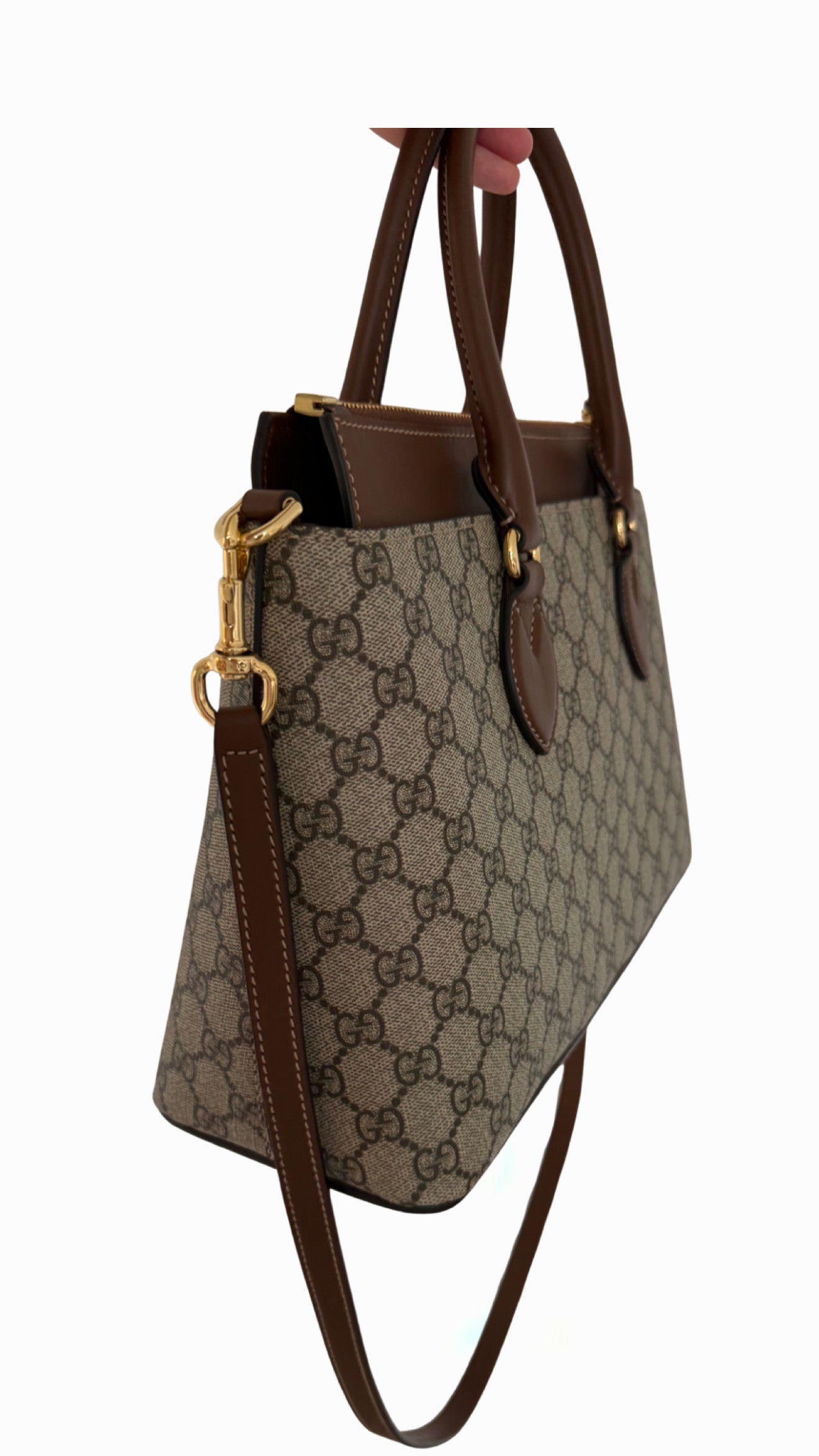 Gucci GG Supreme Zip Top Tote