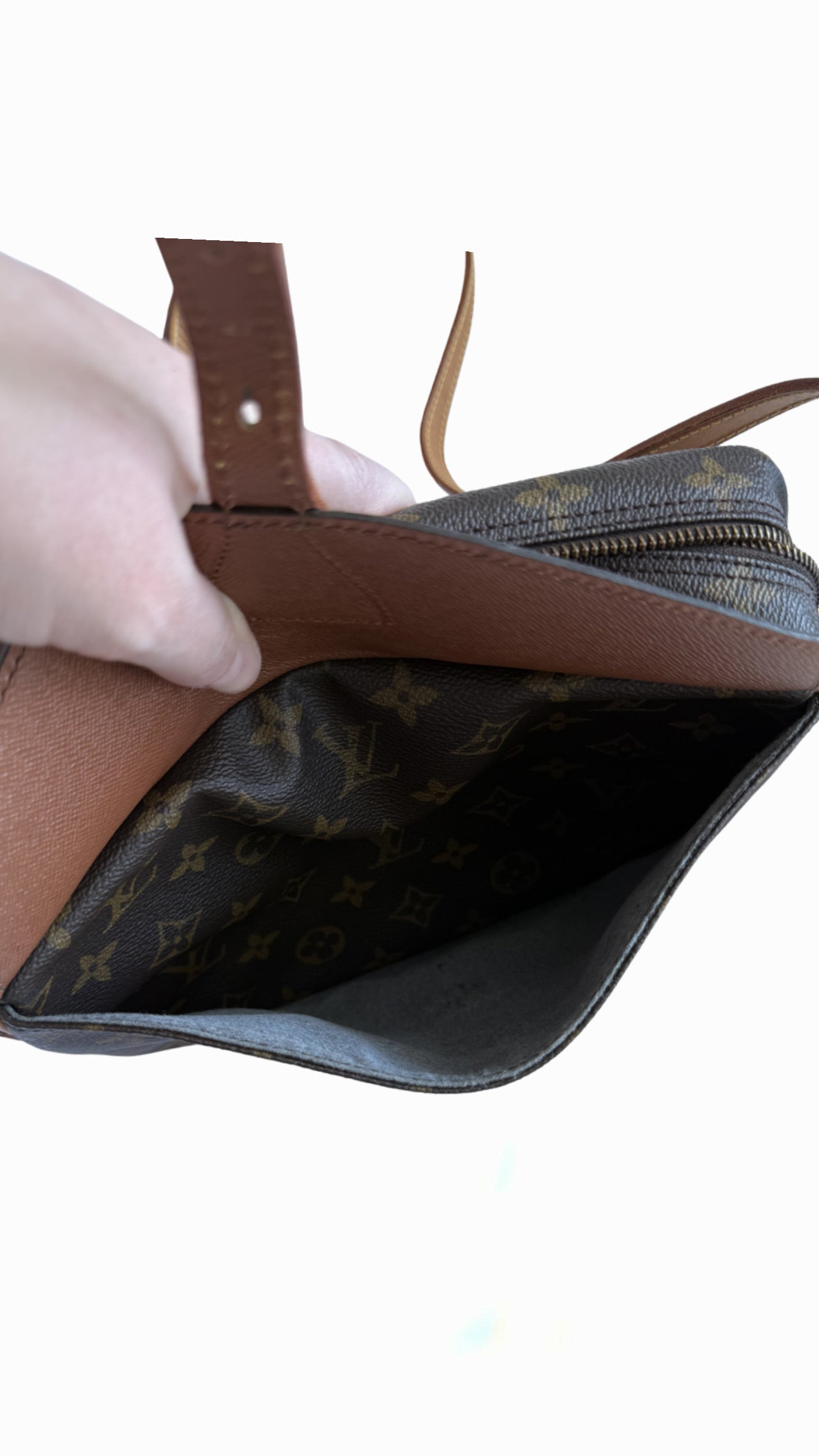 Louis Vuitton Jeune Fille MM