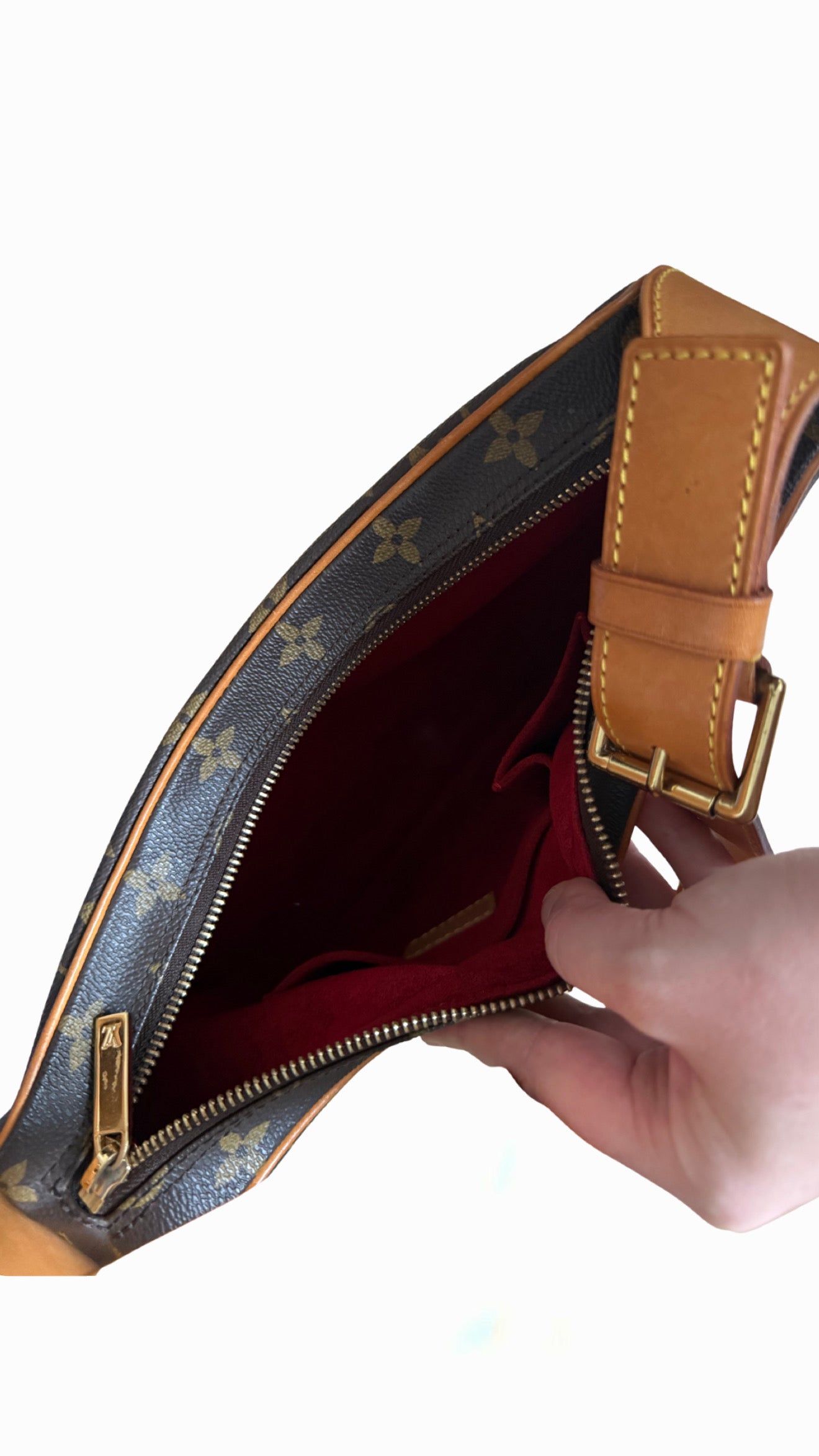 Louis Vuitton Croissant MM