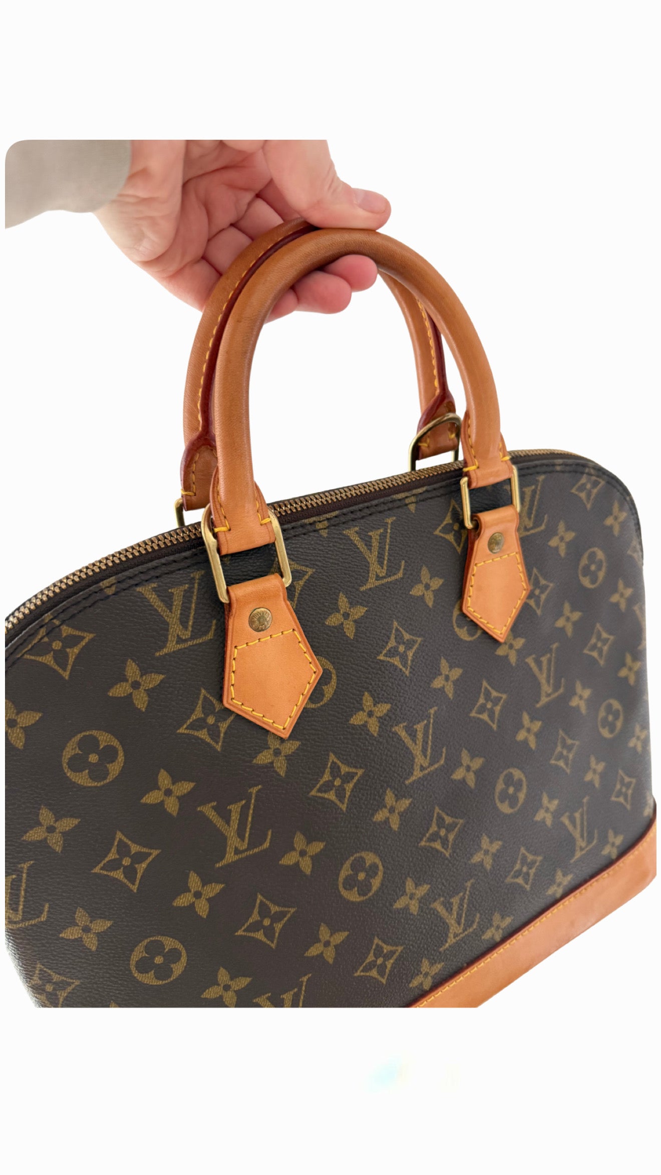 Louis Vuitton Alma PM