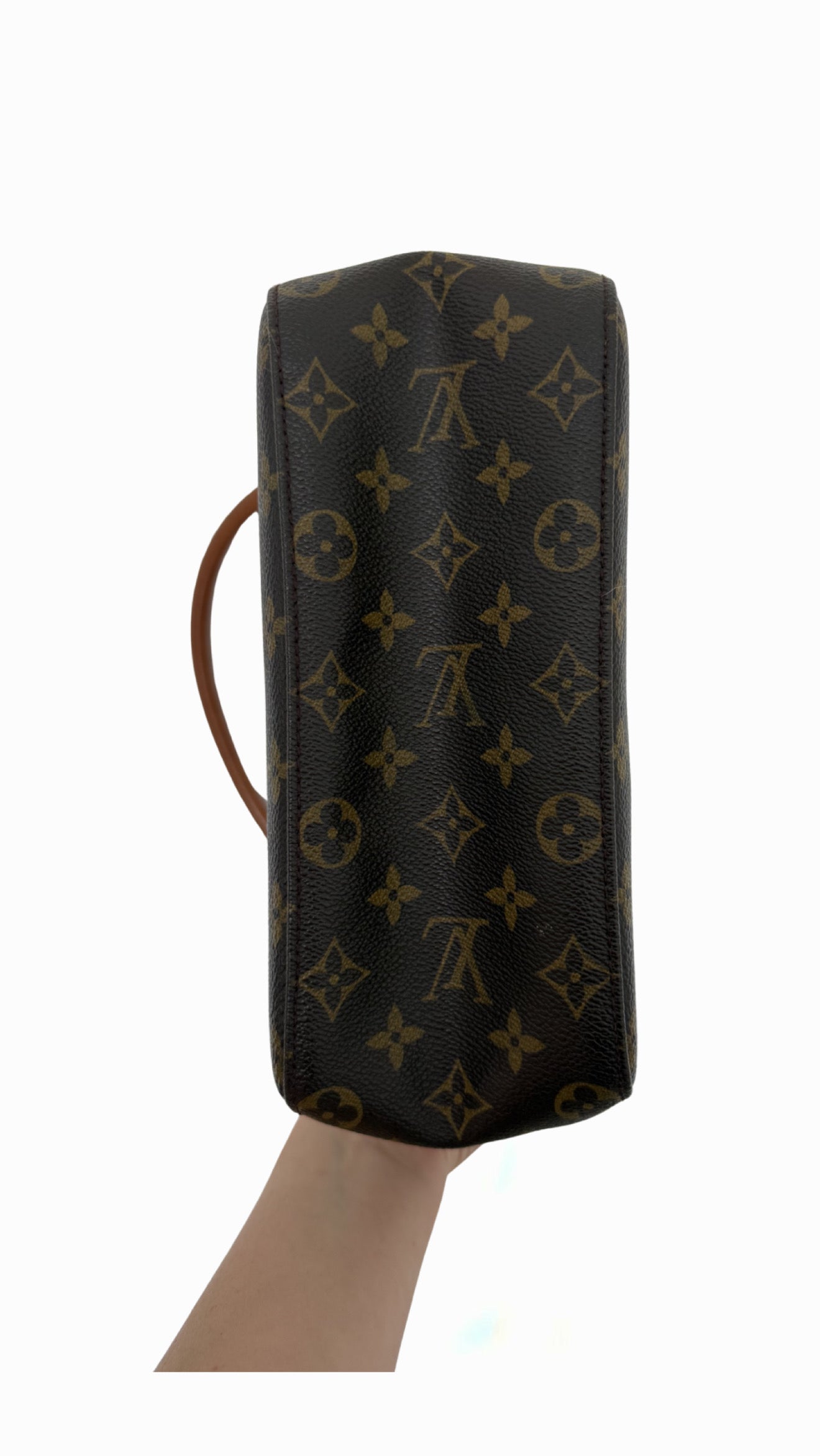 Louis Vuitton Looping MM