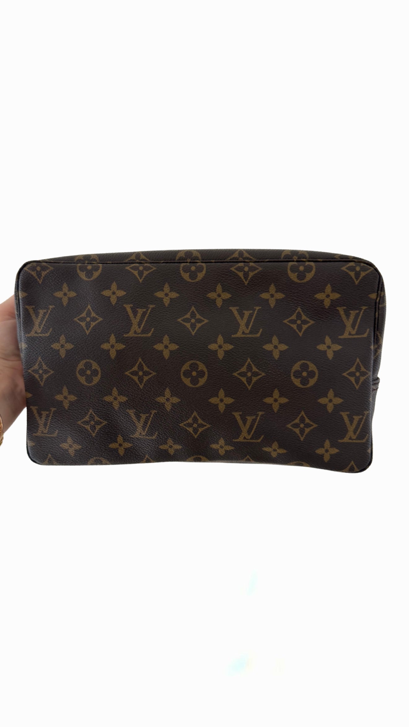 Louis Vuitton Trousse Toilette 28