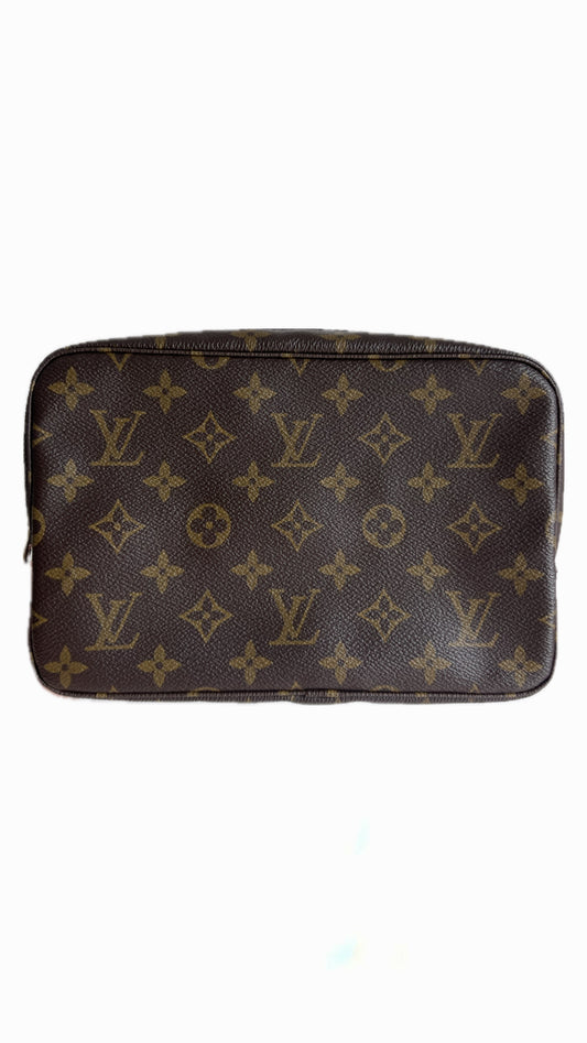 Louis Vuitton Trousse De Toilette 23