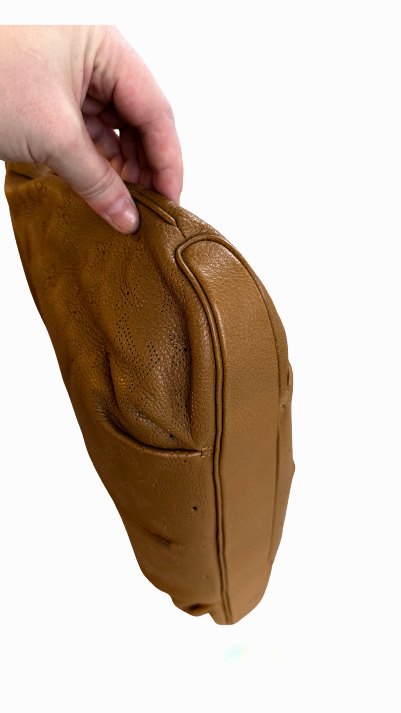 Louis Vuitton Mahina Selene PM