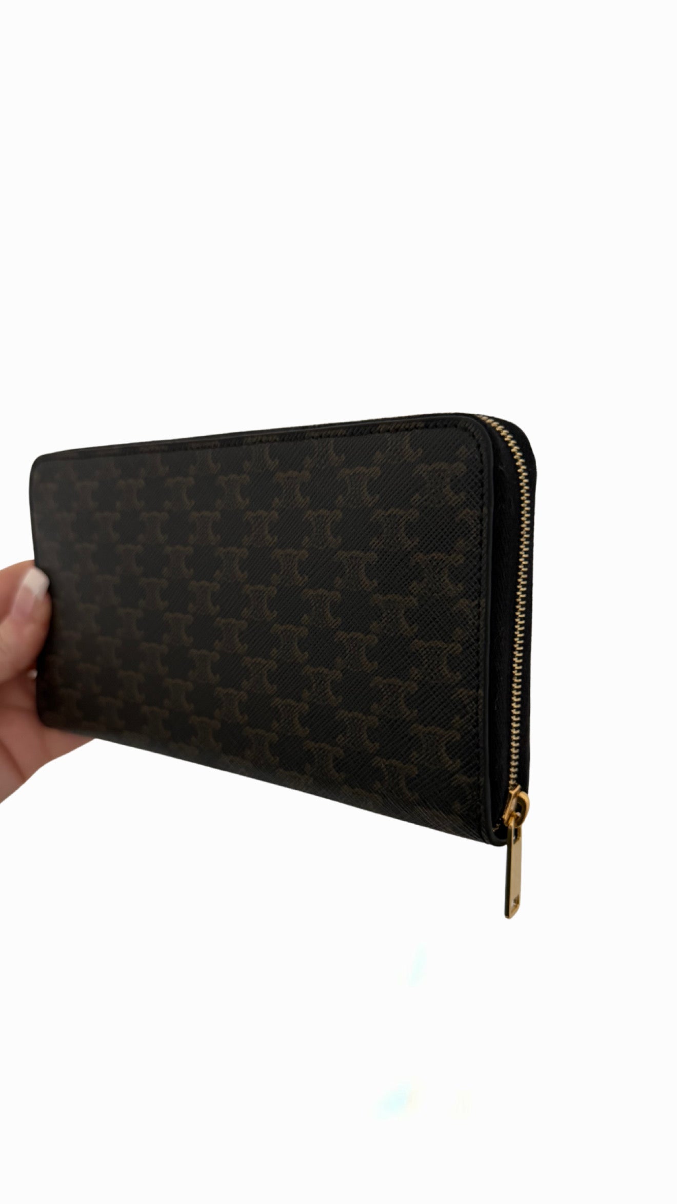 Celine Large Zipped Wallet in Triomphe Canvas