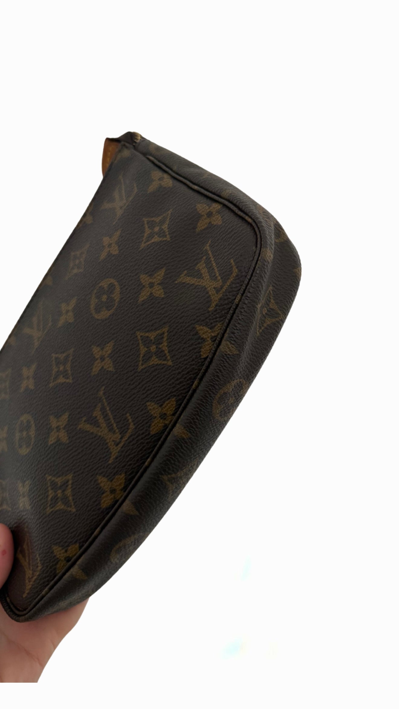 Louis Vuitton Pochette