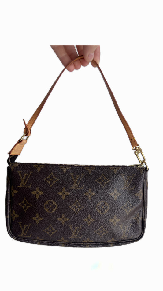 Louis Vuitton Pochette