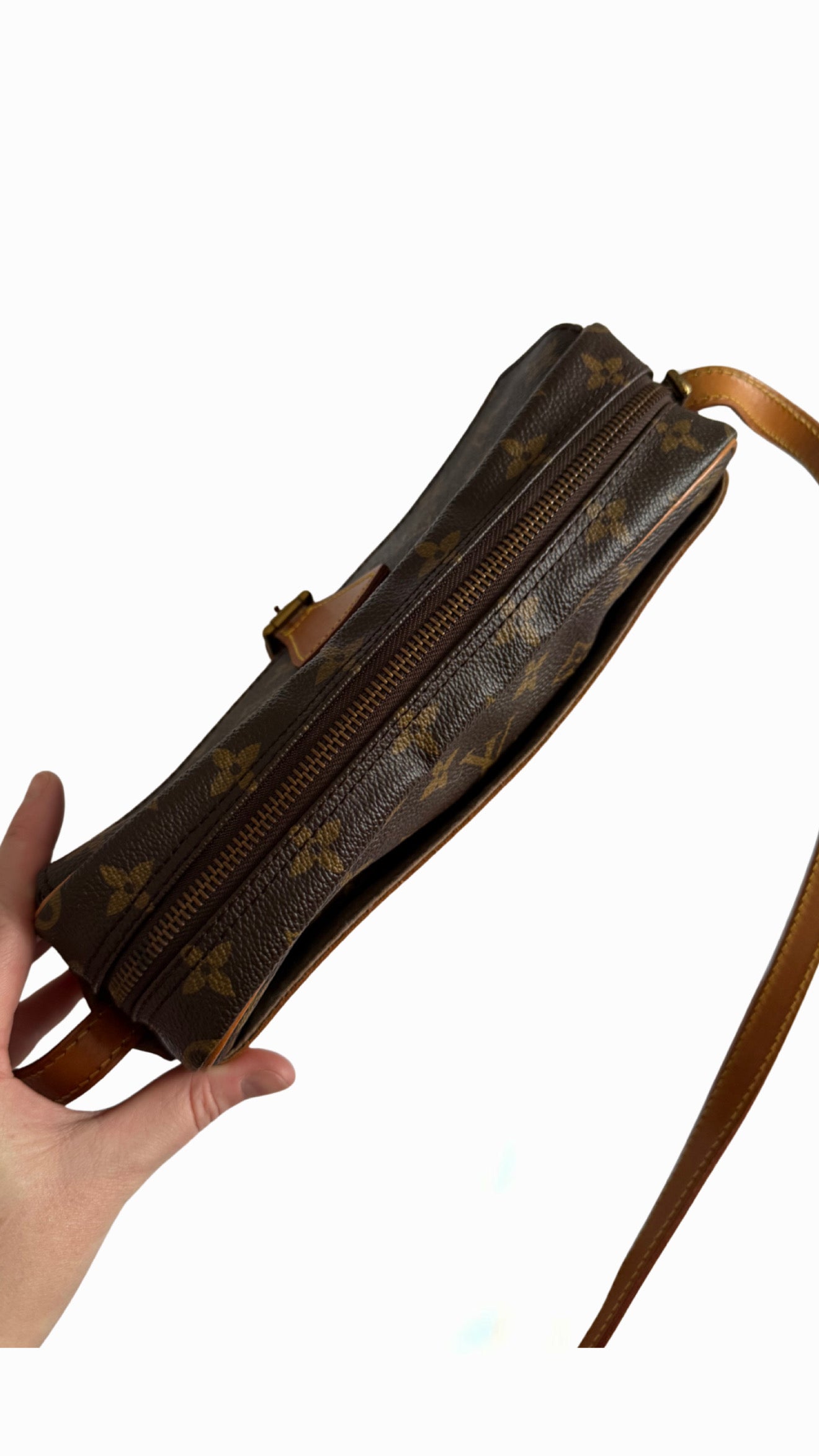 Louis Vuitton Jeune Fille MM